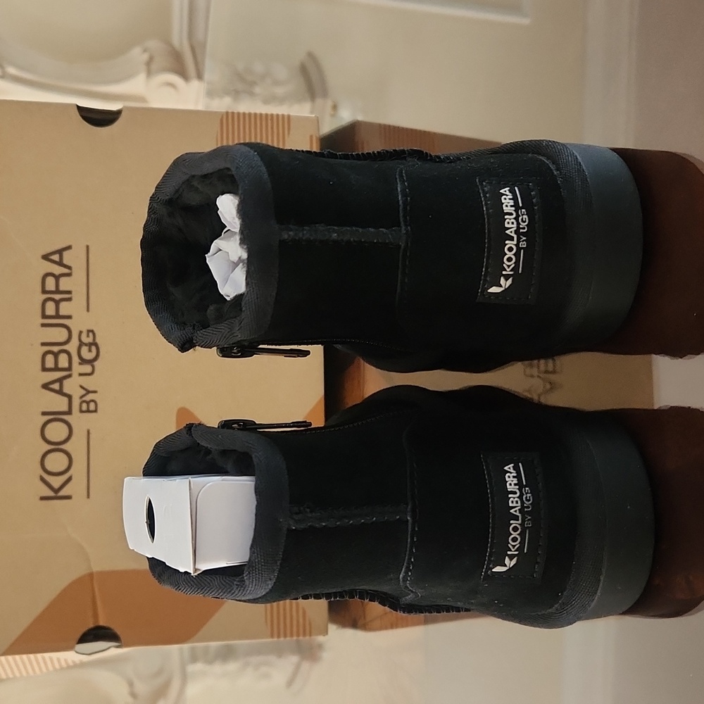 Koolaburra by UGG Black Boots - Picture 15 of 16